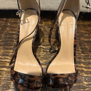 Banana Relublic Tortoise Block Heel- Size 6.5